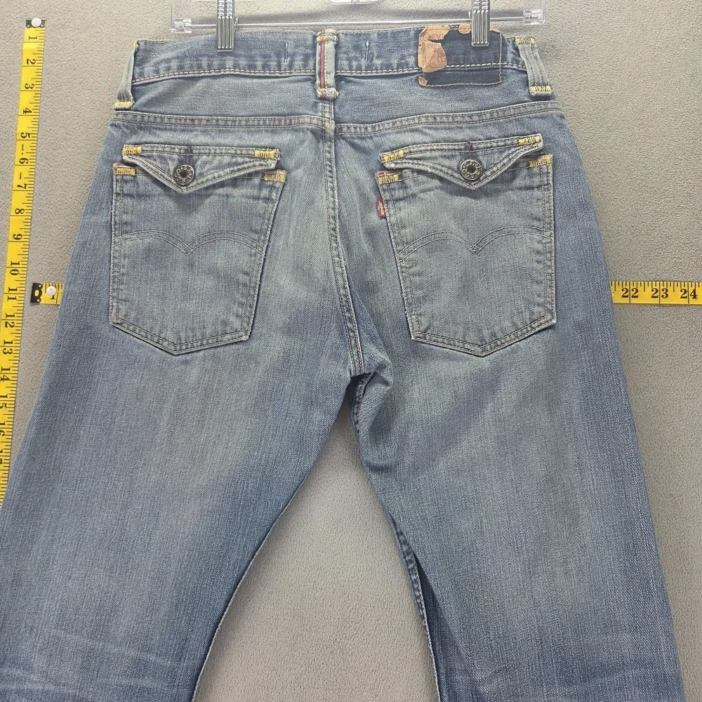 Levis 11899 important